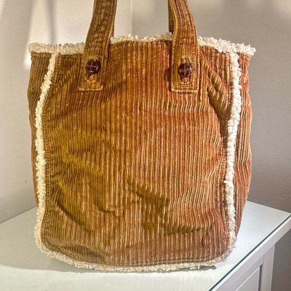 Vintage American Eagle Outfitters Corduroy Shoulder Bag With Sherpa Trim… - Picture 6 of 8